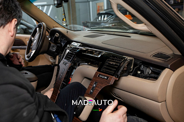 Аквапринт под орех для Cadillac Escalade