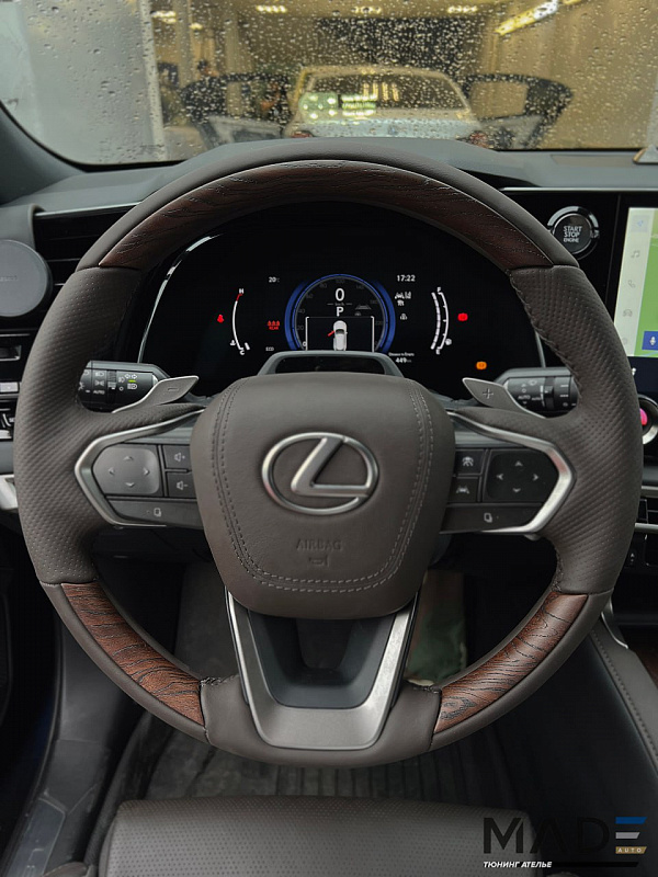Аквапринт салона Lexus RX под брашированное дерево