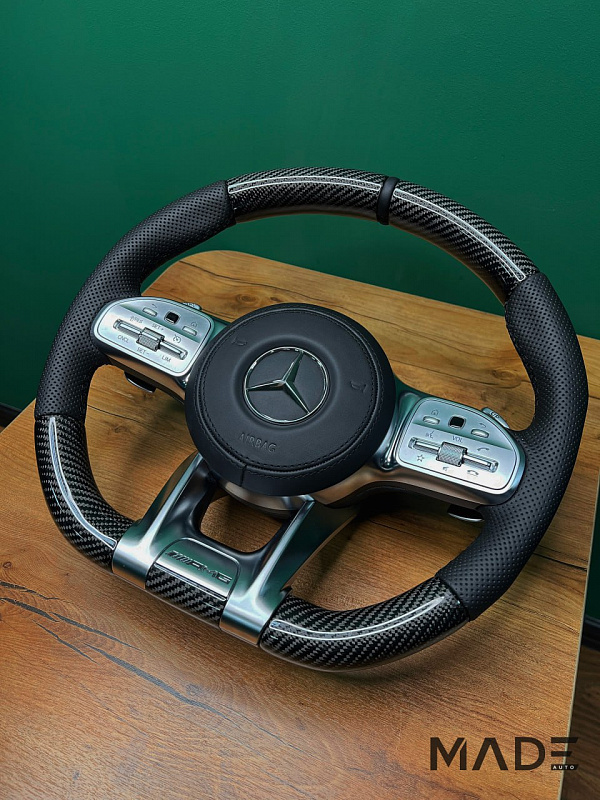 Ламинация карбоном и пошив руля Mercedes-Benz G-Class