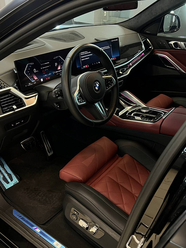 Замена планок на карбоновые и установка Bowers & Wilkins в BMW X6 G06