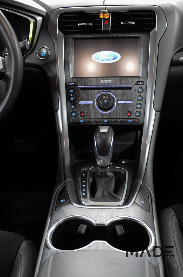 Аквапринт тёмное матовое дерево для Ford Mondeo