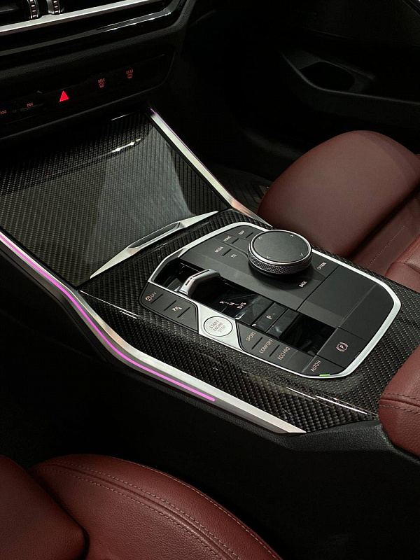 Карбоновые элементы руля и подсветка консоли для BMW 3 G20
