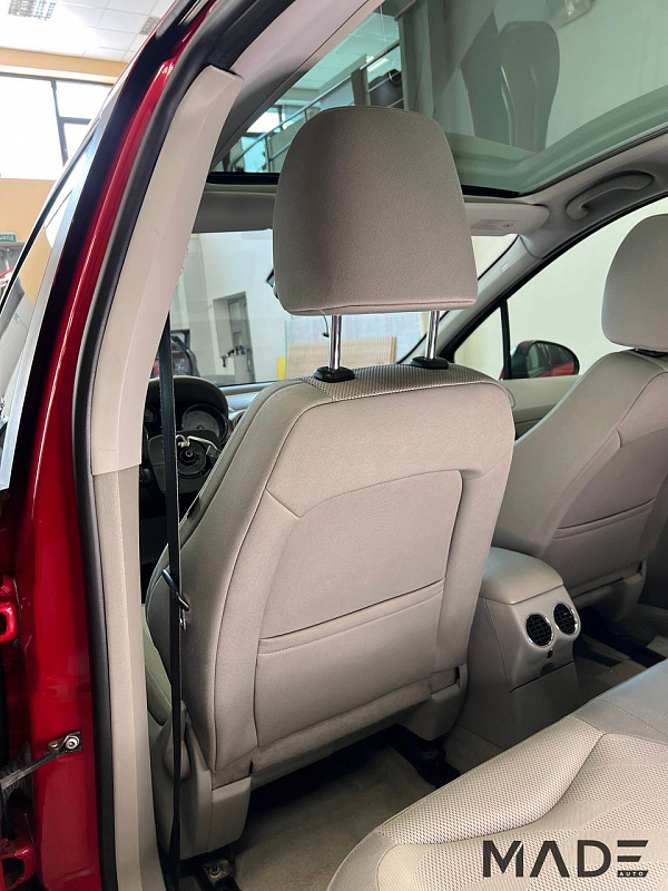 Детейлинг салона Peugeot 308
