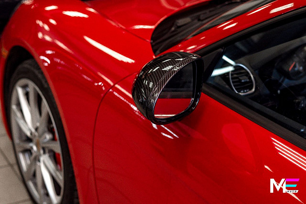 Карбоновый декор и перетяжка руля Porsche Boxster