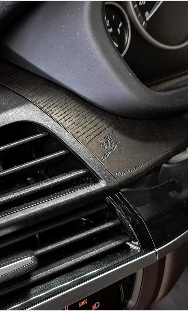 Брашированное дерево в салоне BMW X5 F15