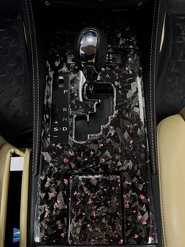 Кованый карбон с розовой поталью для Lexus IS
