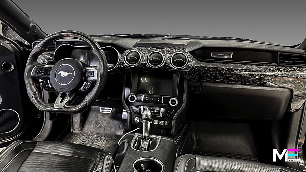 Ламинация декора кованым карбоном для Ford Mustang VI