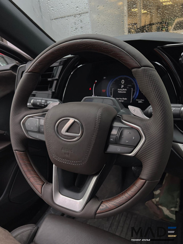 Аквапринт салона Lexus RX под брашированное дерево