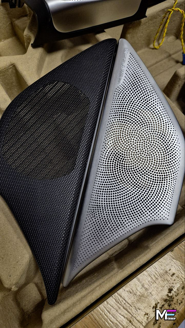 Серебристые сетки Bowers & Wilkins с подсветкой для BMW 5 G30