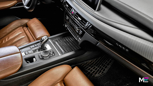 Матовый карбон в интерьере BMW X5 F15