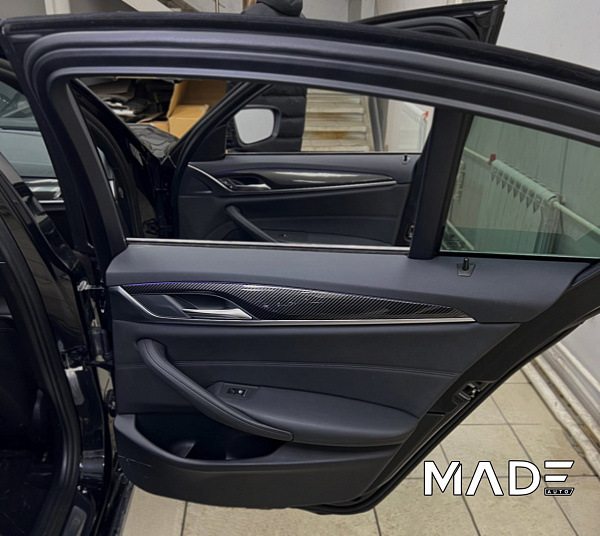 Аквапринт салона BMW 5 G30 под карбон