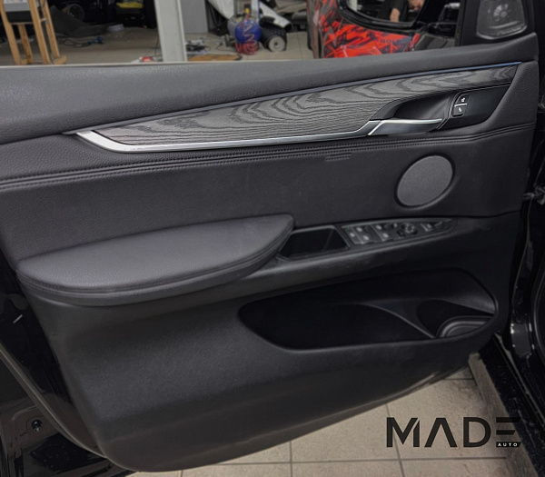 Аквапринт под дерево с брашированием для BMW X5 F15