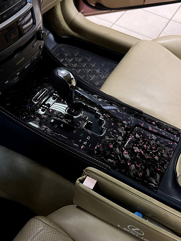 Кованый карбон с розовой поталью для Lexus IS