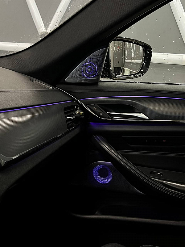 Установка аудиосистемы Bowers & Wilkins в BMW 540i G30