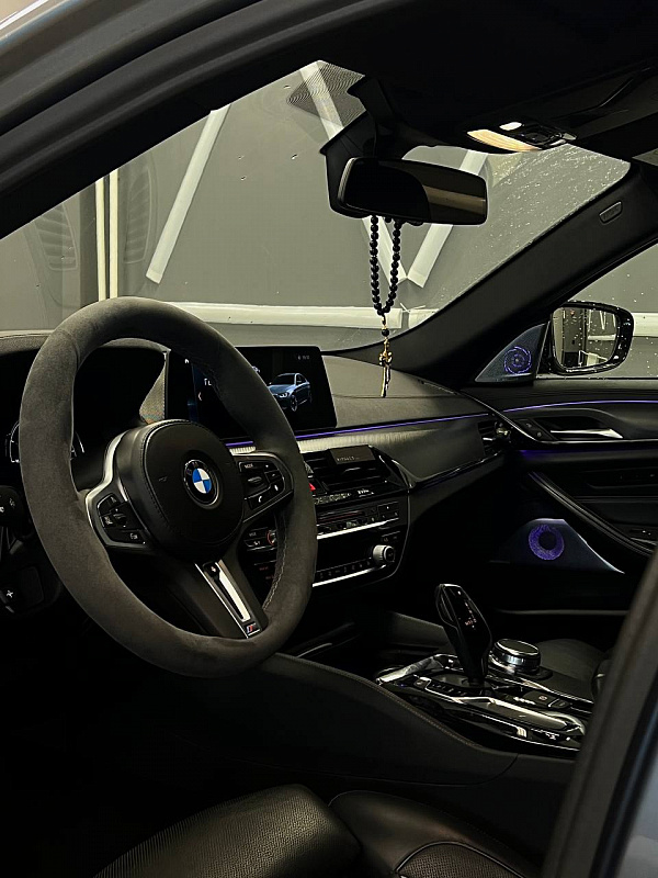 Установка аудиосистемы Bowers & Wilkins в BMW 540i G30