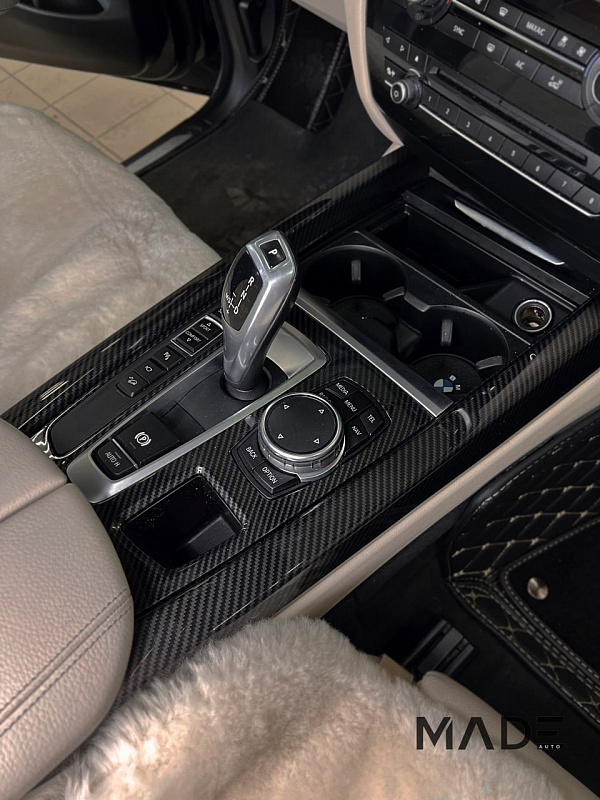 Аквапринт салона BMW X5 F15 под карбон