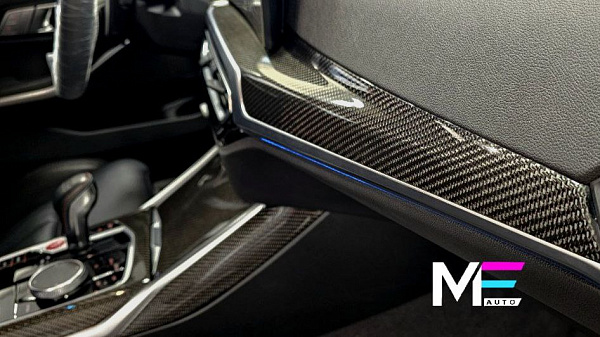 Классический карбон в салоне BMW M4 G80