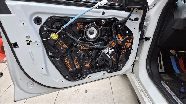 Полная премиальная шумоизоляция BMW M135i