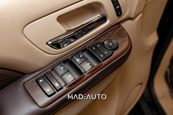 Аквапринт под орех для Cadillac Escalade