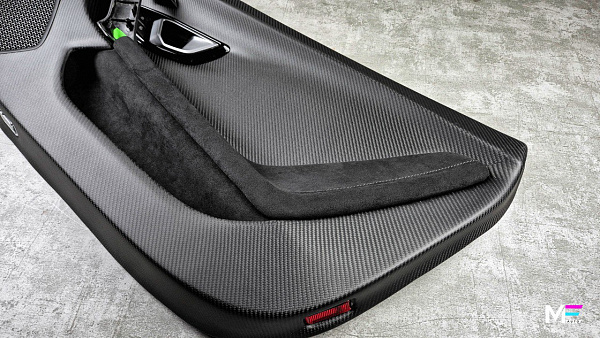 Карбоновые дверные карты для Lamborghini Huracan