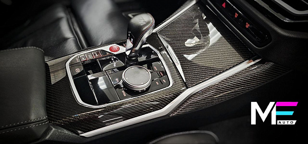 Классический карбон в салоне BMW M4 G80