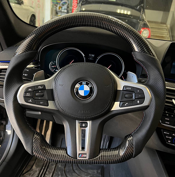 Аквапринт под карбон и доработка руля BMW 5 G30