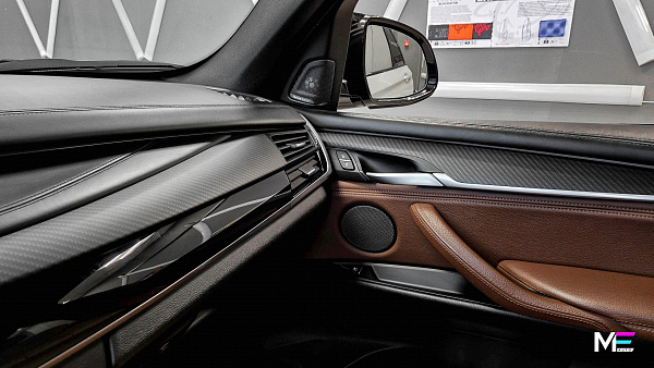 Матовый карбон в интерьере BMW X5 F15