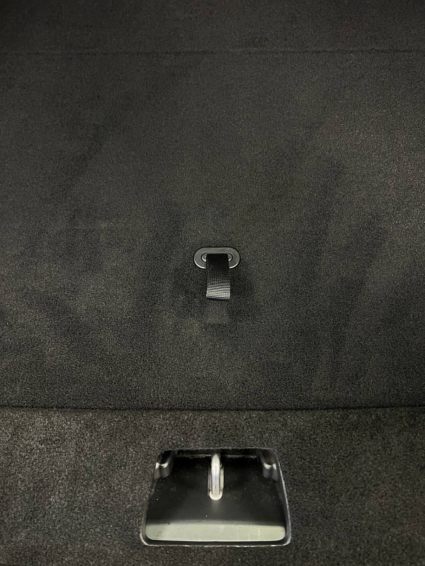 Оклейка багажника карпетом для Geely Monjaro