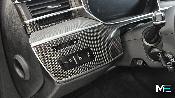Премиальный карбоновый интерьер Audi A8